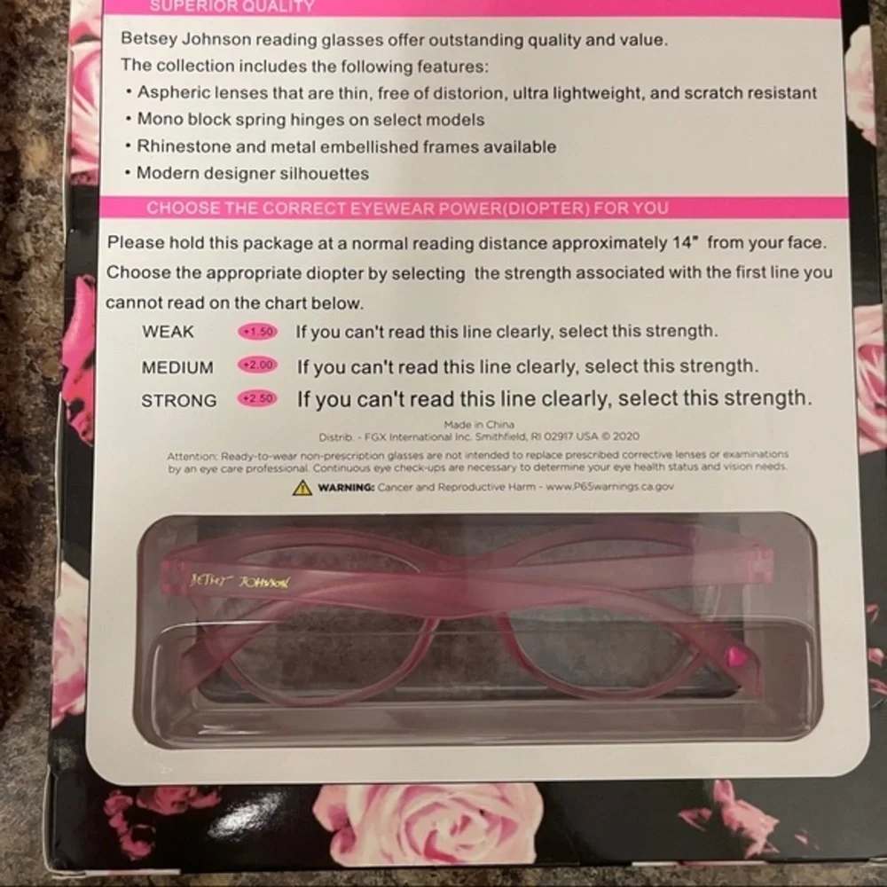 NIB BETSEY JOHNSON 3PCK READING GLASSES SET